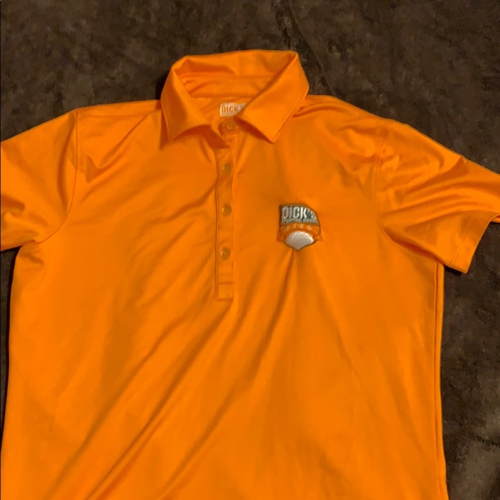 Dicks sporting good open collered shirt